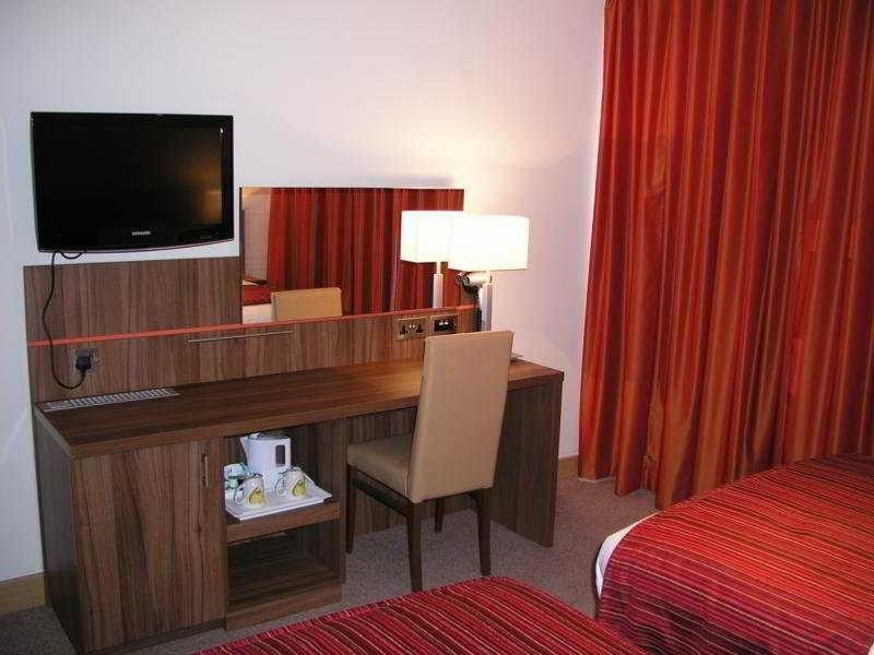 Ramada Hounslow - Heathrow East Δωμάτιο φωτογραφία