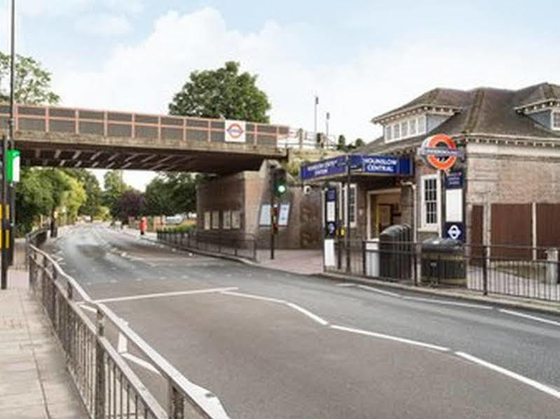 Ramada Hounslow - Heathrow East Εξωτερικό φωτογραφία